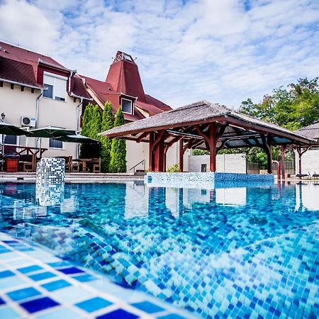 Liza Aqua & Conference Hotel Lajosmizse Dış mekan fotoğraf