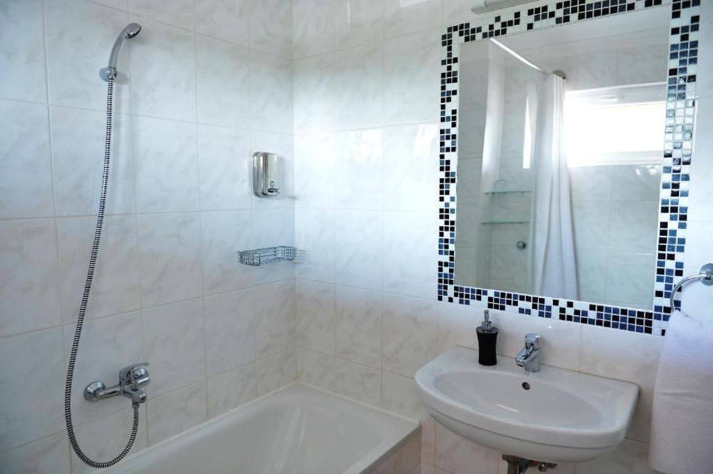 Liza Aqua & Conference Hotel Lajosmizse Dış mekan fotoğraf