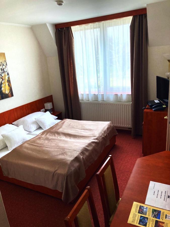 Liza Aqua & Conference Hotel Lajosmizse Dış mekan fotoğraf